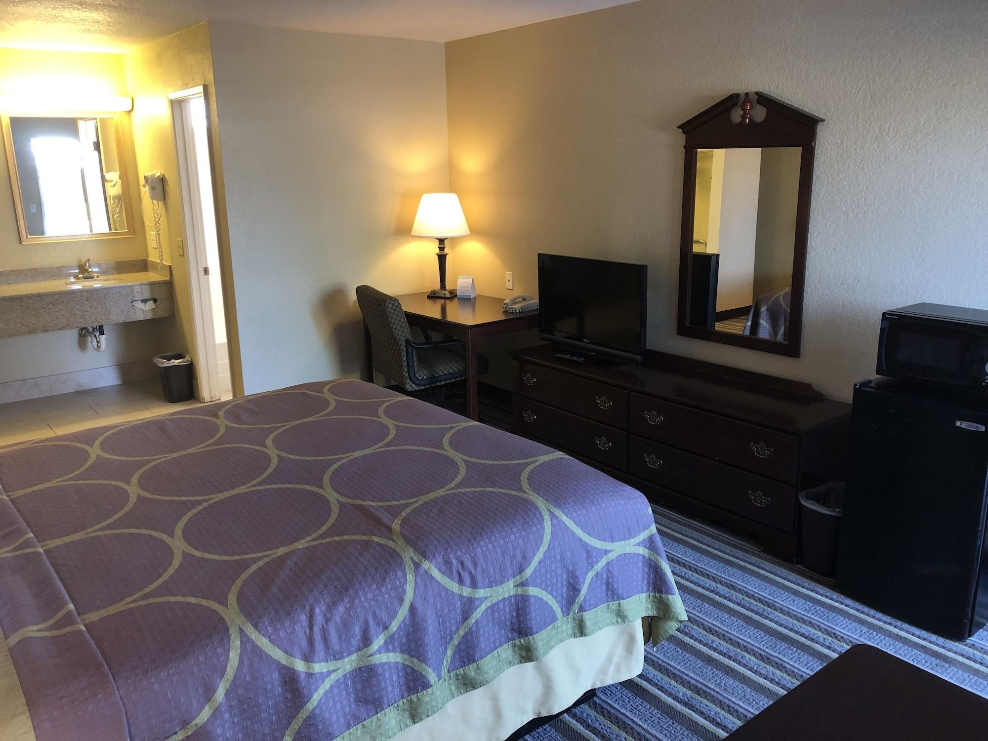 Motel Super 8 By Wyndham Corning Zewnętrze zdjęcie