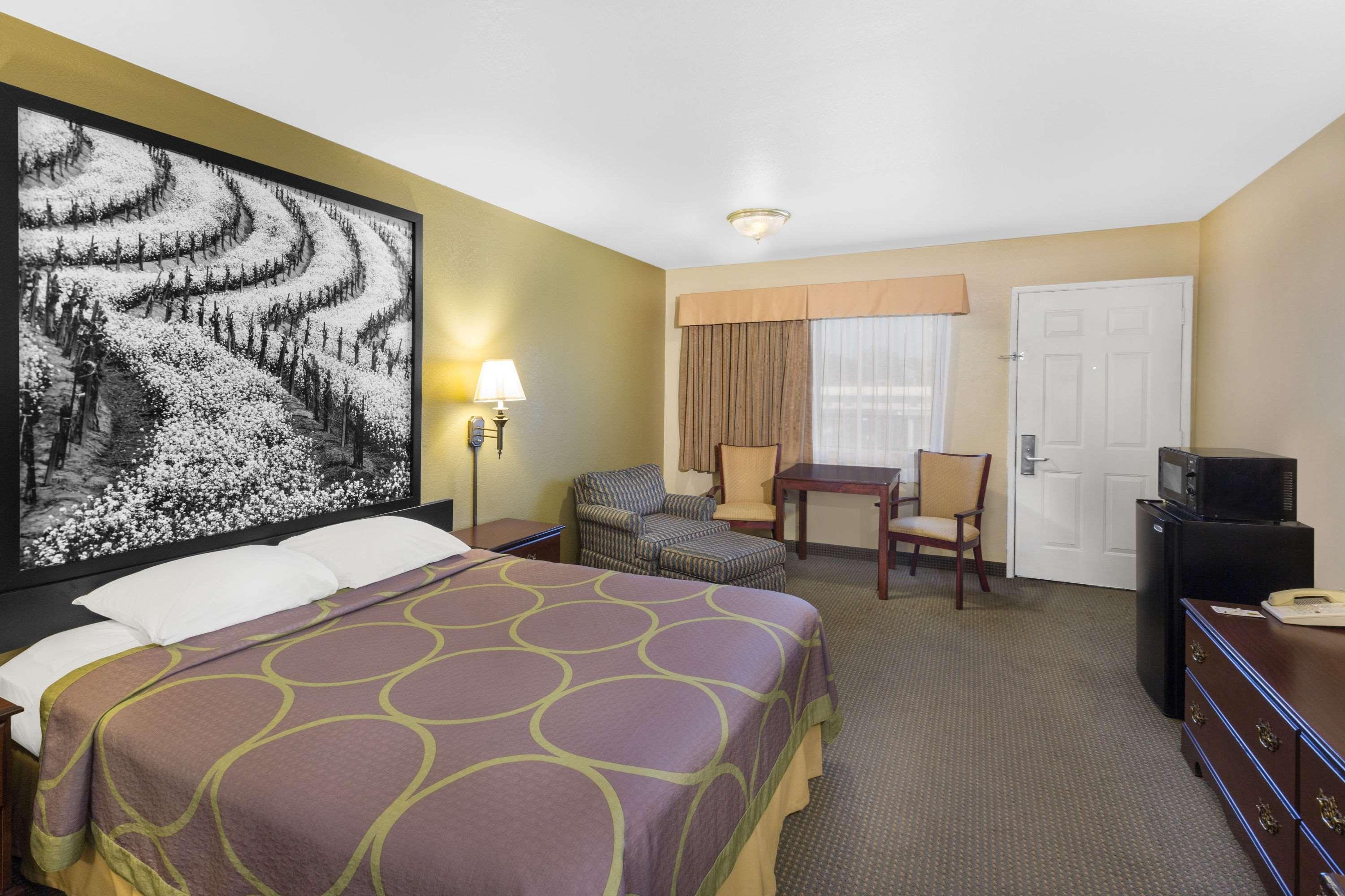 Motel Super 8 By Wyndham Corning Zewnętrze zdjęcie