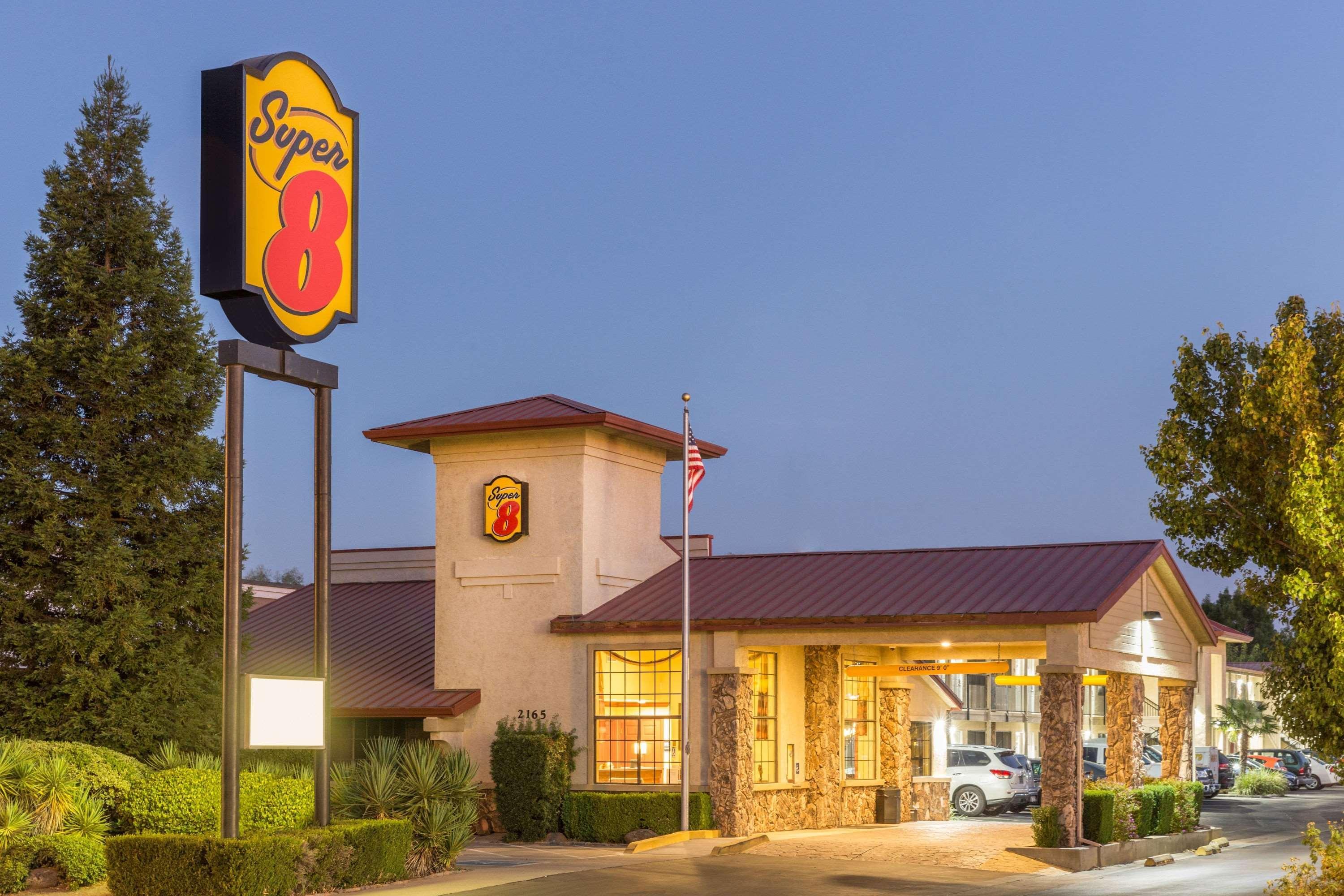 Motel Super 8 By Wyndham Corning Zewnętrze zdjęcie